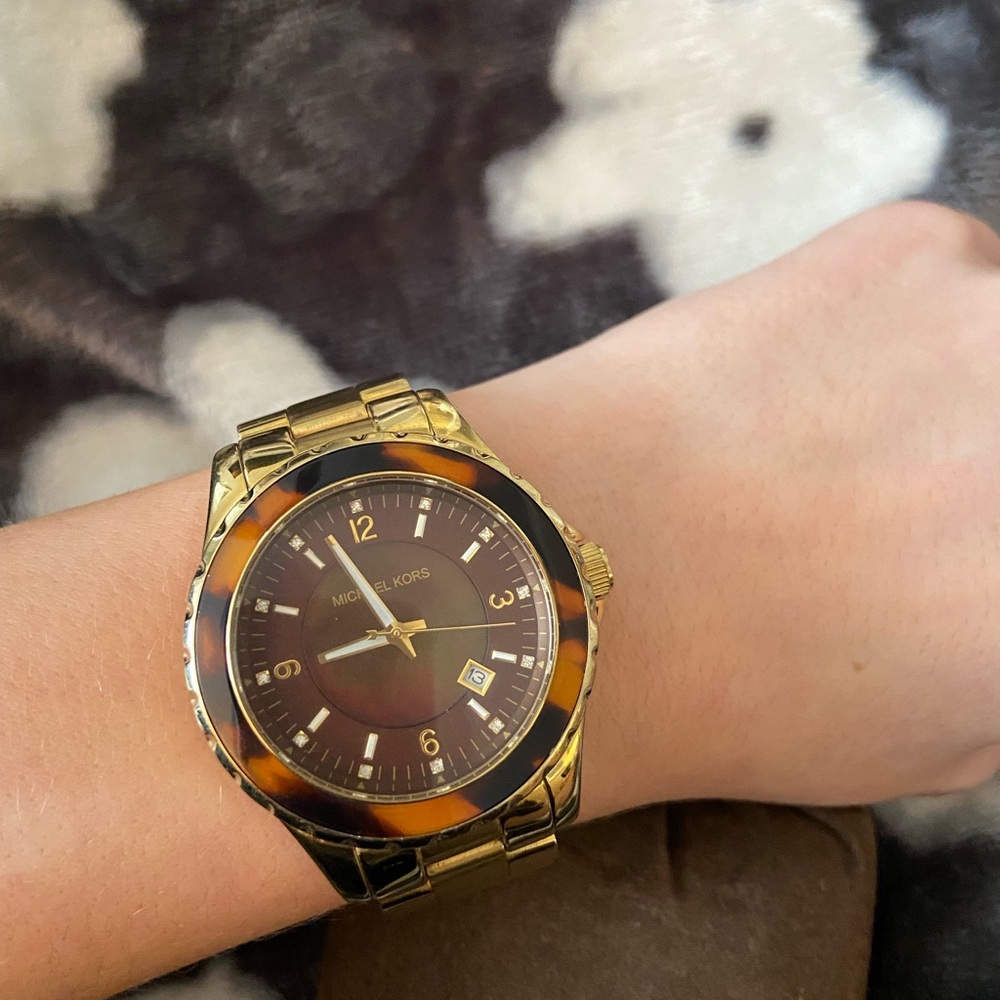 michael kors gold tortoise shell watch